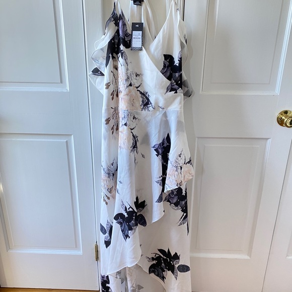 City Chic cream floral delicate ruffle maxi dress size large NWT - Picture 5 of 8